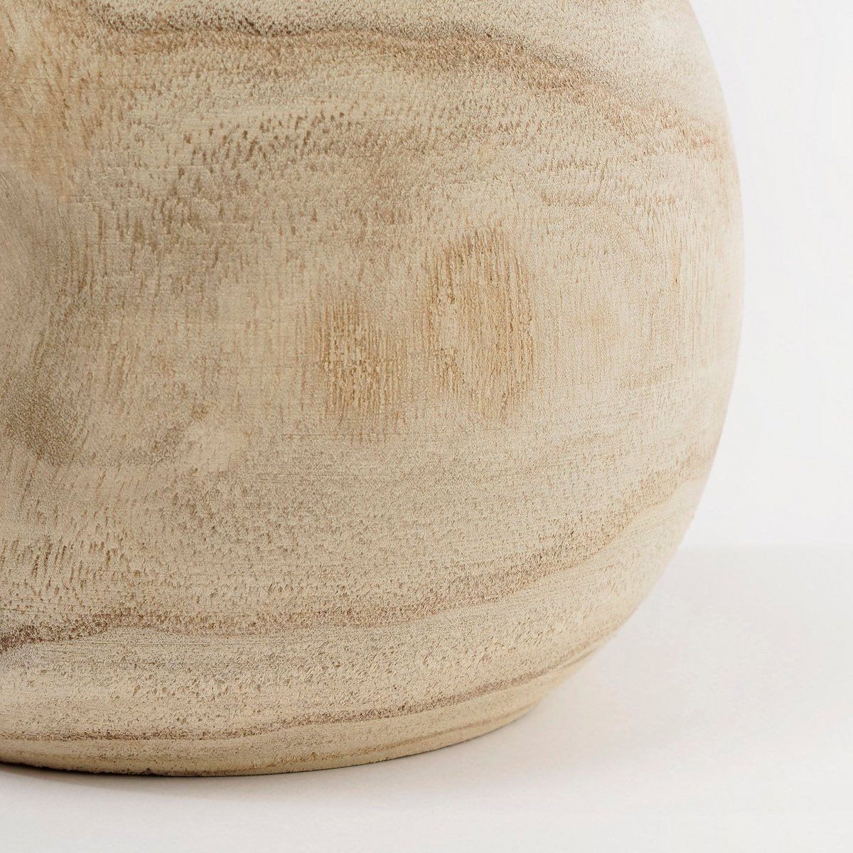 Pia Vase – H28 x Ø16 cm – Paulownia-Holz – Hellbraun